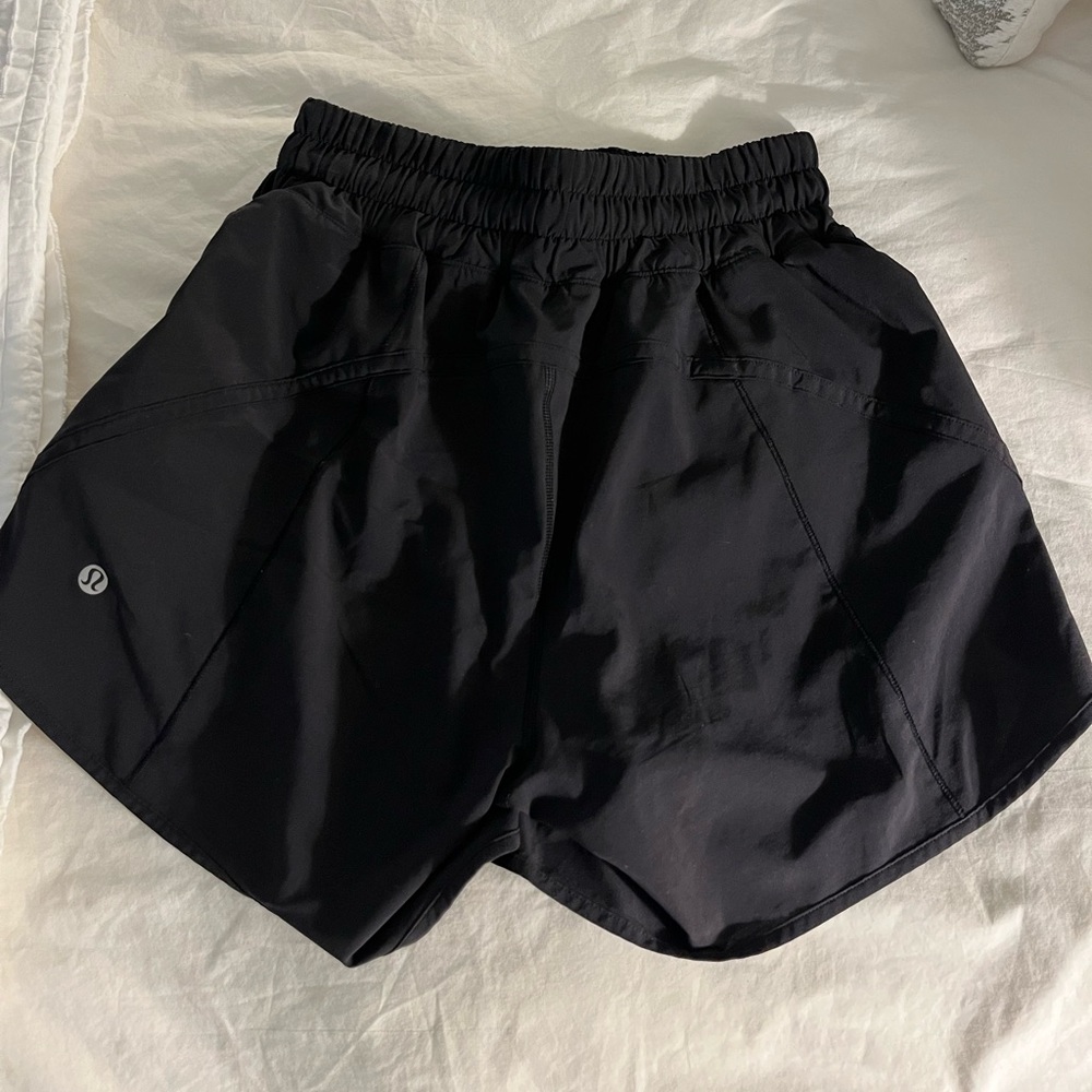 Black high rise Track That lululemon shorts size 4